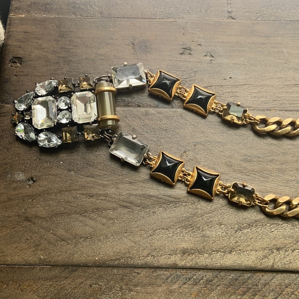 Beautiful necklace - Picture 8 of 12
